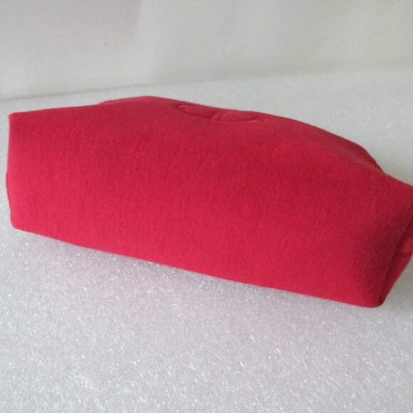 DIOR MAKEUP BAG🌺 - Picture 7 of 13